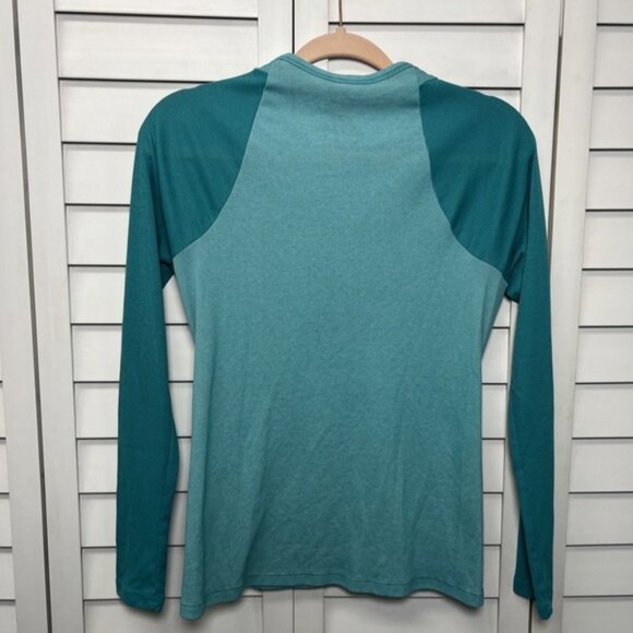 Patagonia Capilene Long Sleeve Base Layer Performance Top Size Small Teal - Picture 5 of 7